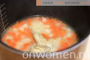 Zuppa di quaglie in pentola a cottura lenta
