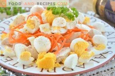 Insalate con carote e pollo coreani