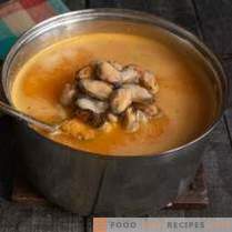Delicata zuppa alla crema con cozze