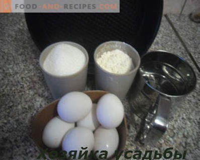 Pan di Spagna, ricetta classica con foto, 6 uova, 4 uova, con panna acida, nel forno, multi-cooker